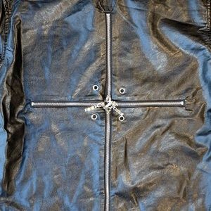 EST 1999 Imperious Top With Zipped Front